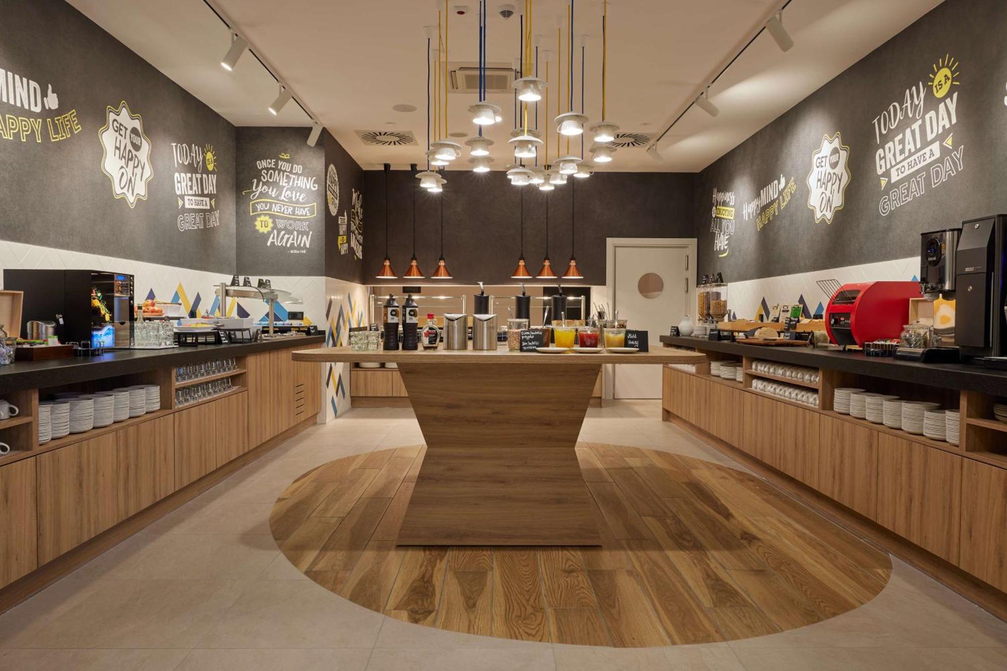 Hampton By Hilton Poznan Swarzedz Hotel Luaran gambar